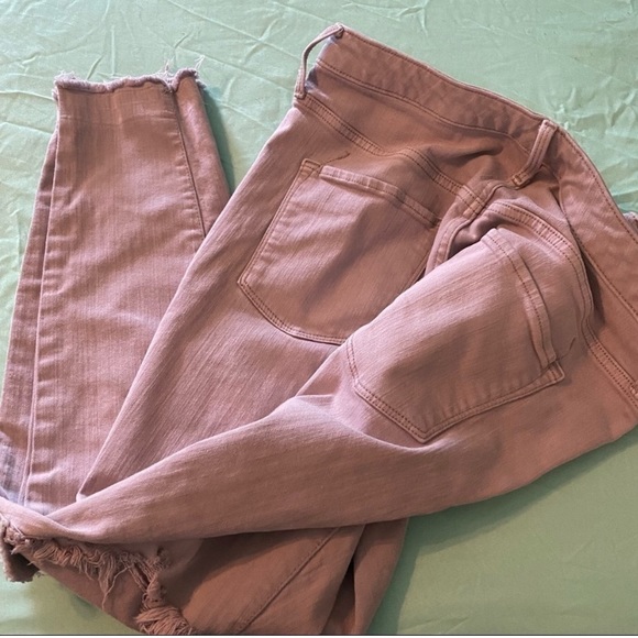 Mossimo distressed skinny jeans, size 10. - Picture 2 of 4